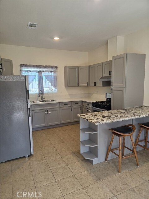 Building Photo - 13745 Vellanto Way