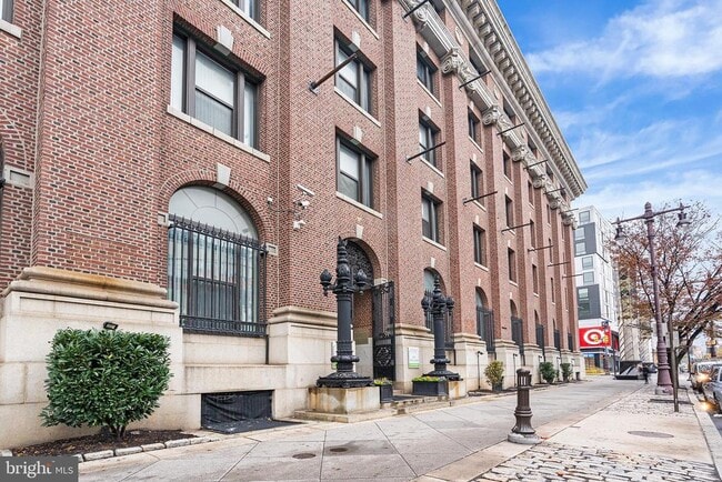 Building Photo - 1100 S Broad St