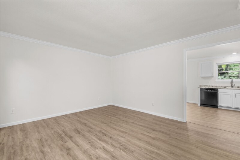 Building Photo - 1392 Langholm Dr