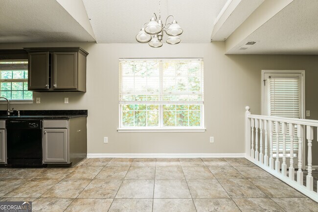 Building Photo - 540 Pecan Wood Cir