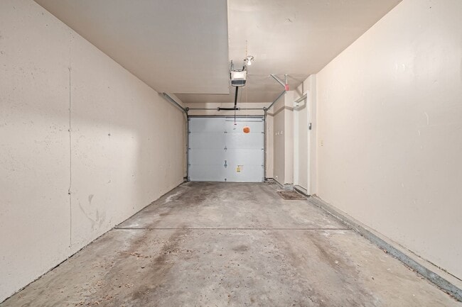 Building Photo - 8066 S Columbine Ct