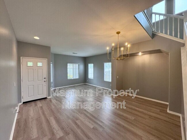 Building Photo - 32358 Gardenvail Dr