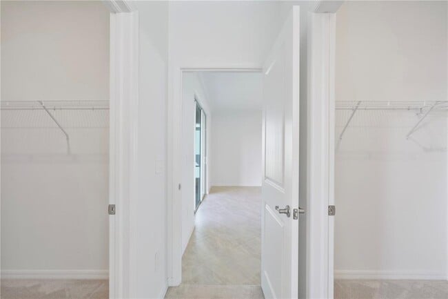 Building Photo - 17604 Fallen Br Wy