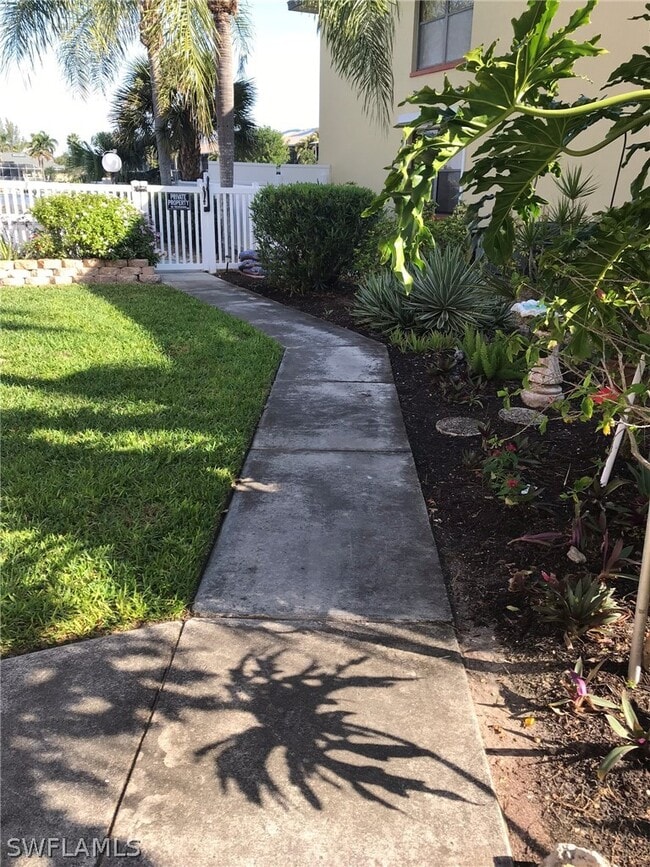 Building Photo - 131 SW 47th Terrace