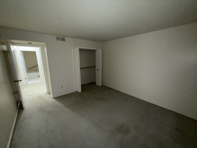 Building Photo - 30414 Orchard Lake Rd