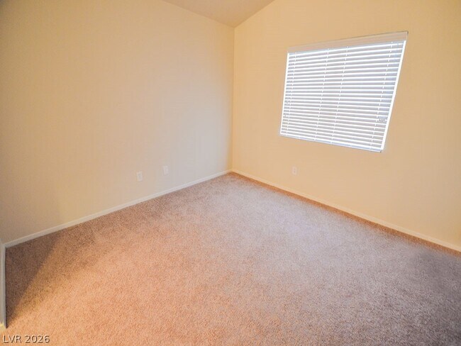 Building Photo - 3825 Gulliver St