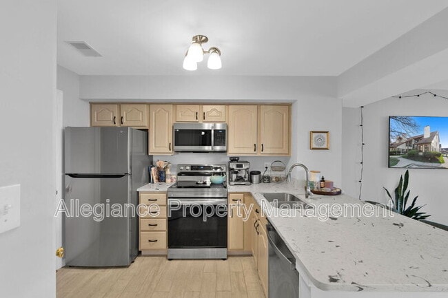 Building Photo - 6011 Curtier Dr