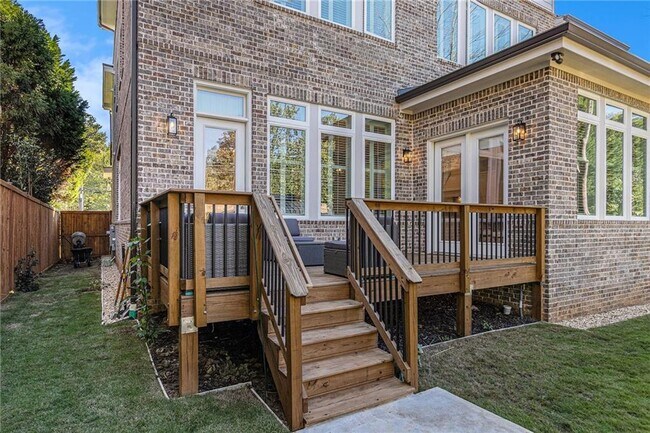 Building Photo - 1094 Wimberly Rd NE