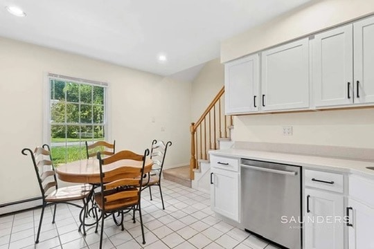 Building Photo - 5 Munroe Ave