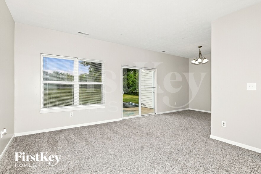 Building Photo - 10368 Platinum Dr