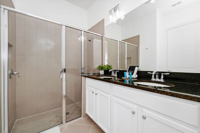 Building Photo - 302 Captiva Dr