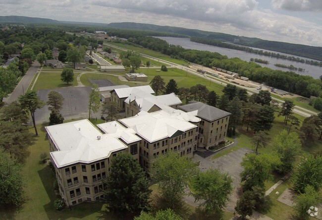 Primary Photo - Lawler School Lofts