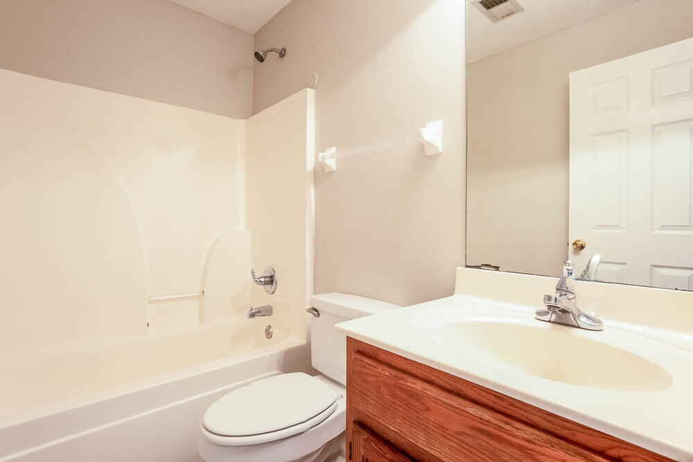 Building Photo - 1209 Pendulum Dr