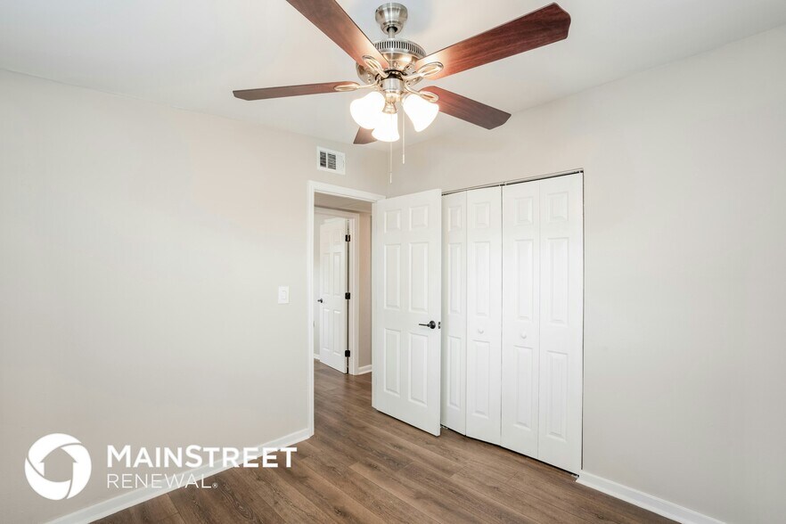 Building Photo - 8716 78th Pl