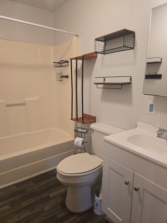 Building Photo - 15705 Hallmark Ln