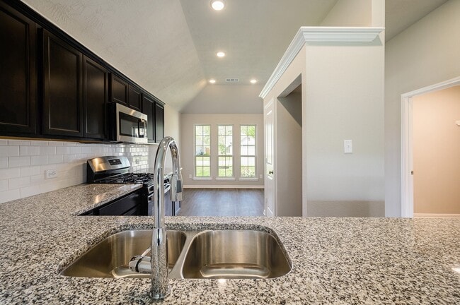 Building Photo - 14375 N Summerchase Cir