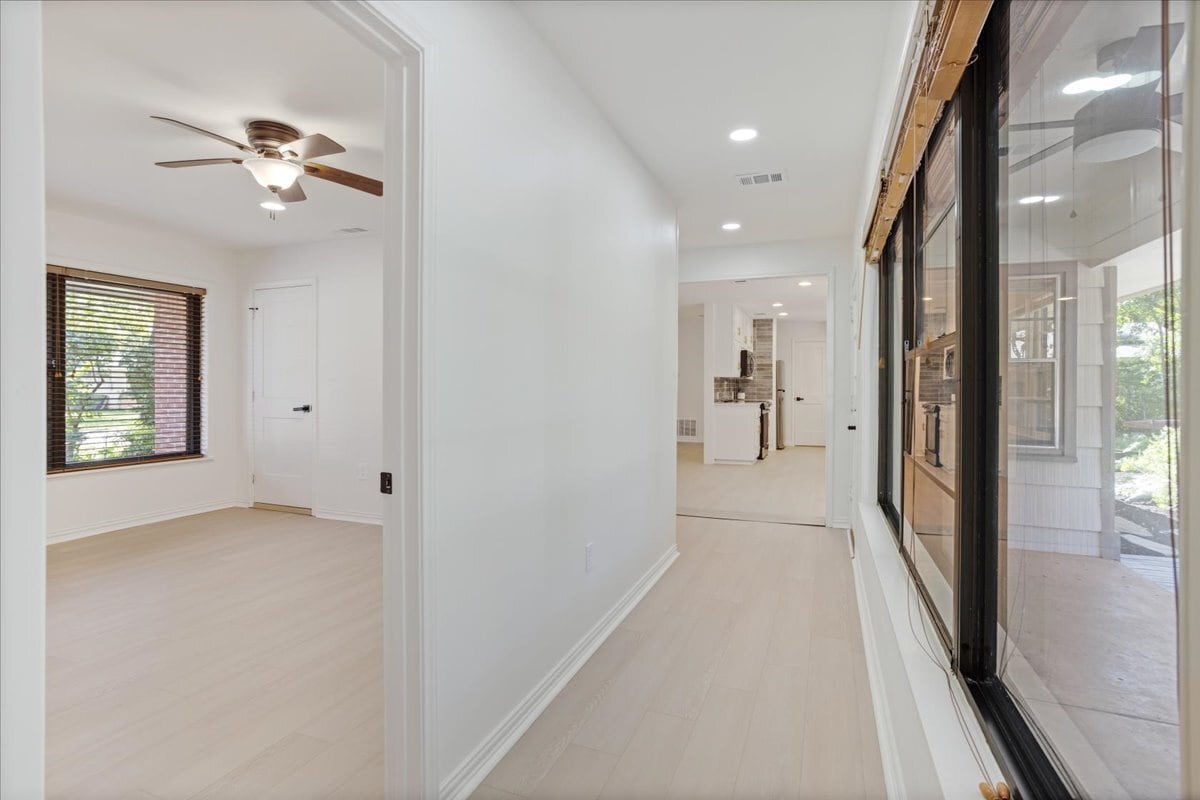 Building Photo - 524 N Wharton St