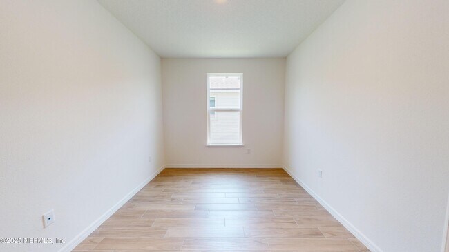 Building Photo - 149 Creek Pebble Dr