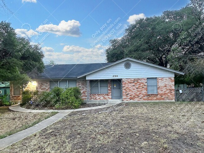Primary Photo - 2 br, 1 bath Duplex - 254 Sunnyland Dr