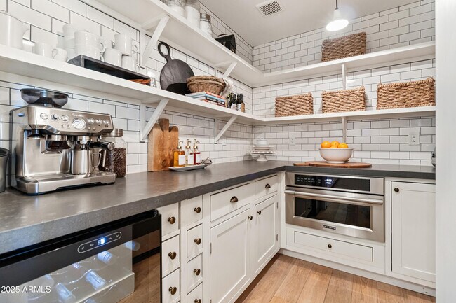 Building Photo - 3048 N 45th St