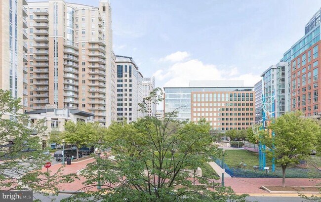 Building Photo - 12001 Market St