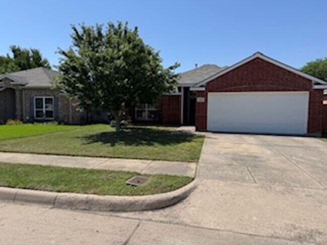 Primary Photo - 5417 Royal Birkdale Dr