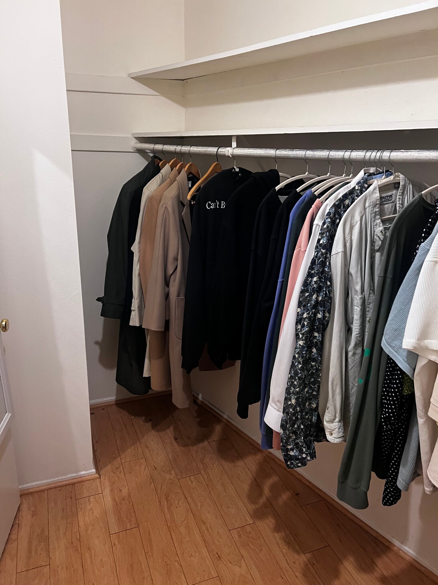 Building Photo - 5870 Green Valley Cir