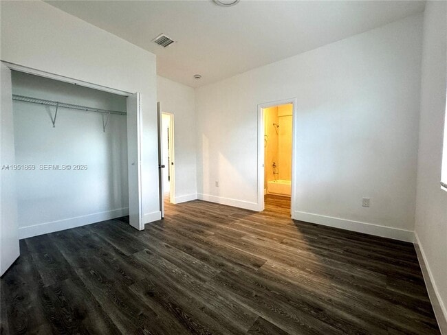 Building Photo - 4770 NW 23rd Ave