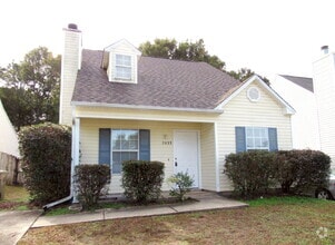 Building Photo - Spacious 2-Story Home with Fenced Yard and...