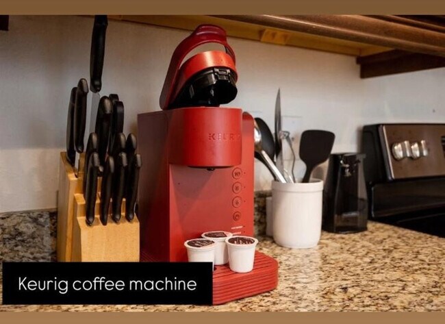 Building Photo - 7601 Brookhurst Ln