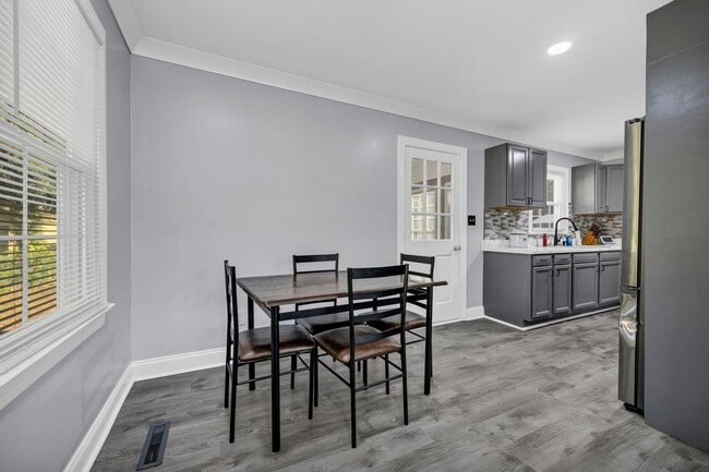 Building Photo - Available Now in Oakdale Subdivision!