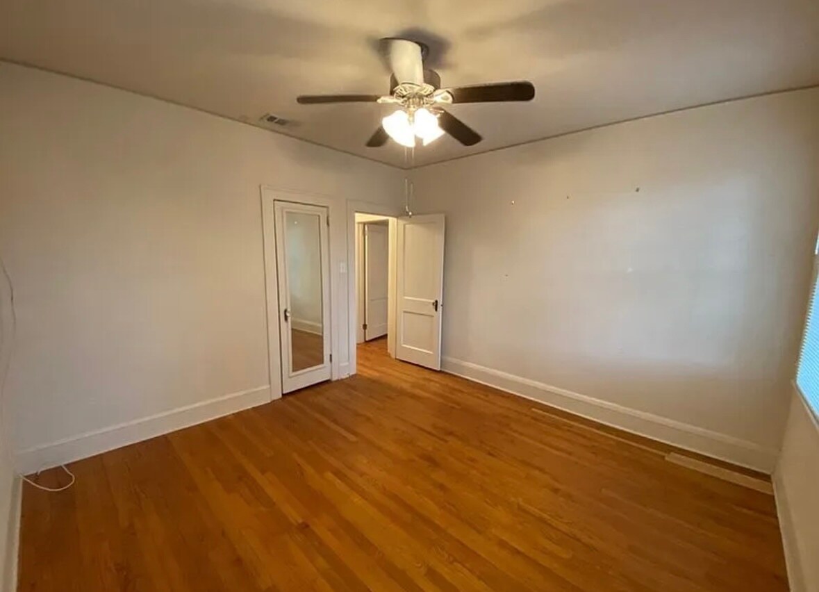 Building Photo - 2839 Saint Johns Ave