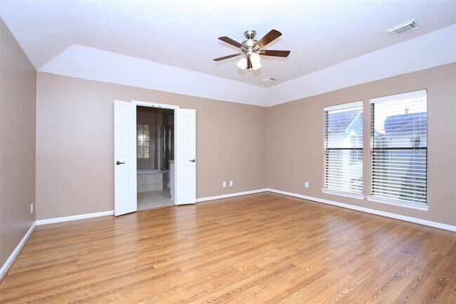 Building Photo - 5410 Rose St
