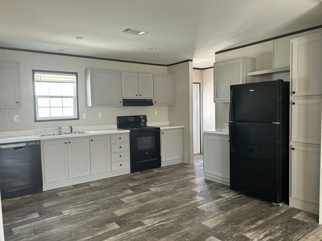 Building Photo - 14259 Isoba Ct