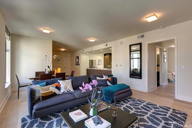 Building Photo - 1080 Sutter St