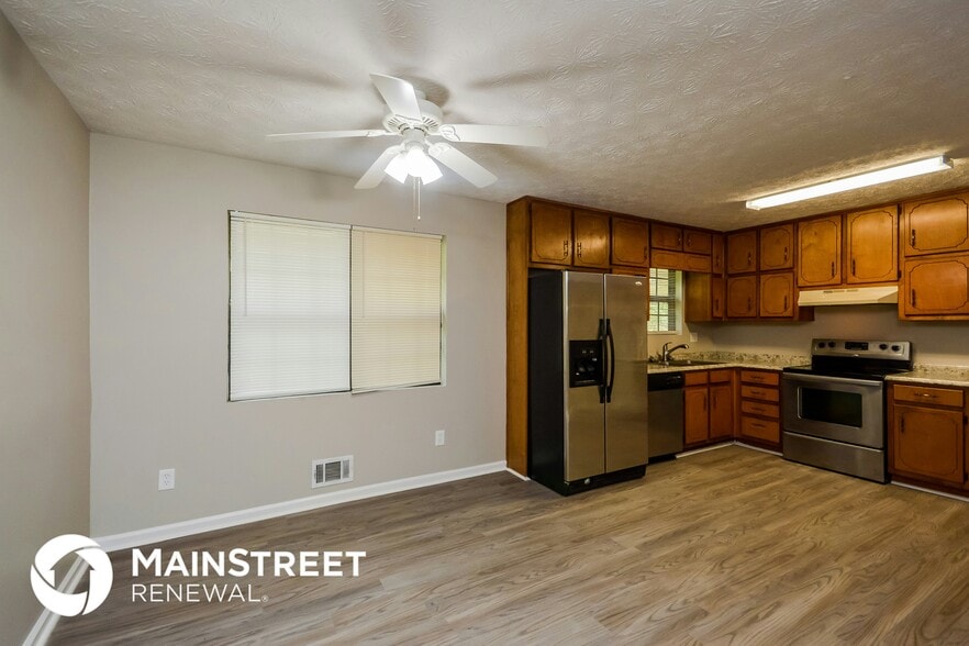 Building Photo - 8313 Creek St