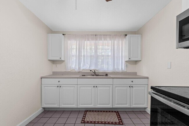 Building Photo - 5313 Colbright Rd