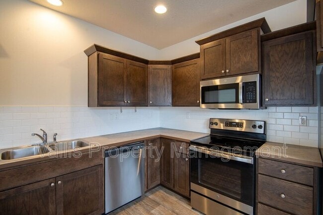Building Photo - 4850 Heathwood St NE