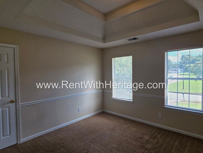 Building Photo - 6535 Manor Creek Dr