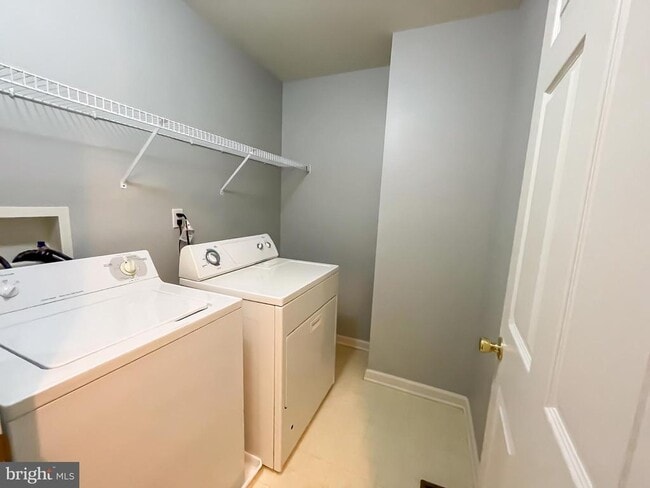 Building Photo - 1106 Cherry Wood Ct