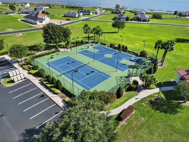 Building Photo - 200 Snowy Orchid Way