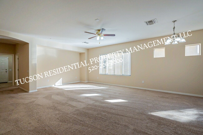 Building Photo - 6070 Wych Elm Pl