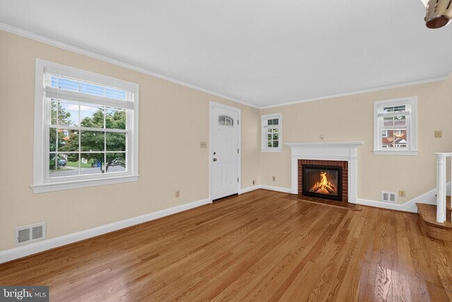 Building Photo - 406 Gilmoure Dr