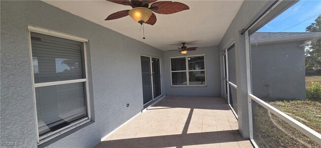 Building Photo - 1214 NE 18th Pl