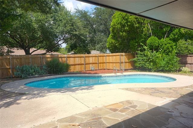 Building Photo - 2313 Westridge Dr