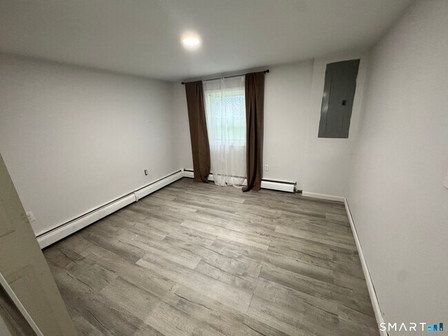 Building Photo - 9 Fulmore Dr
