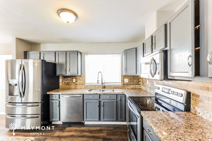 Building Photo - 311 E Mountain View Rd