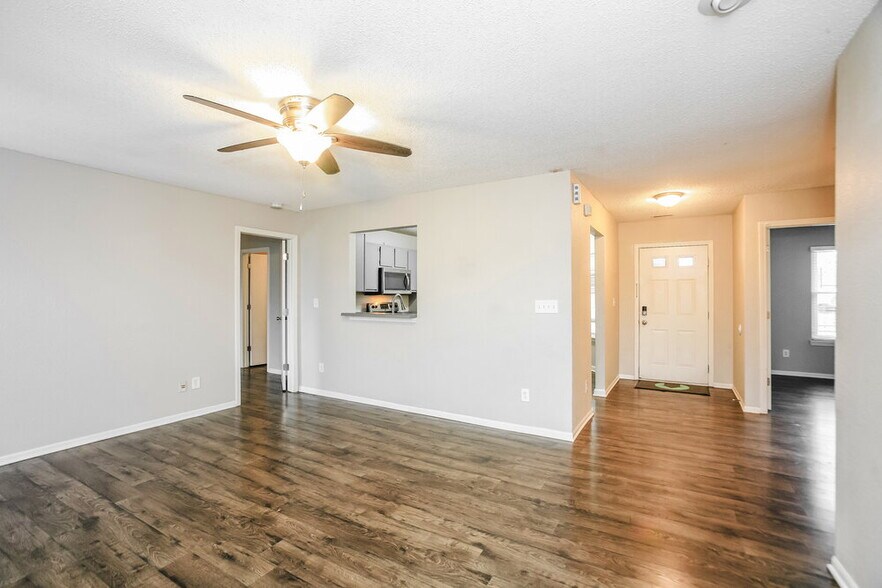Building Photo - 7644 Windy Hill Way
