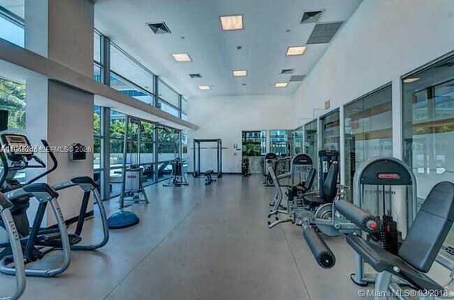 Building Photo - 2950 NE 188th St