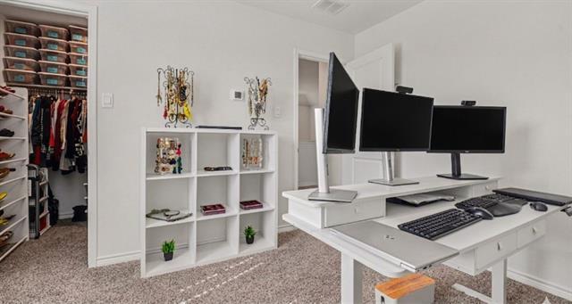 Building Photo - 1613 Grand Villa St